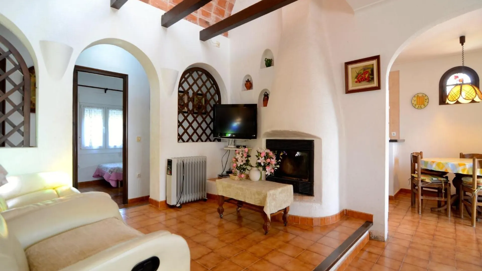The House In Estartit Has 3 Bedrooms أولاستارتيت بيت للعطل